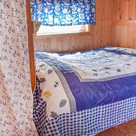 2 Bedroom Amazing In Larvik *